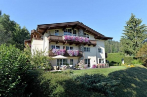 Гостиница Haus Waldegg, Бриксен-Им-Тале
